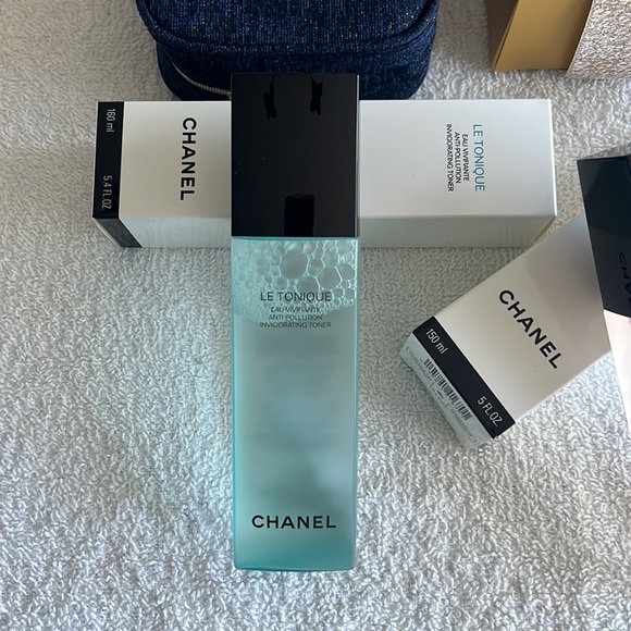 Chanel Start Fresh Holiday Skincare Set - Picture 7 of 17